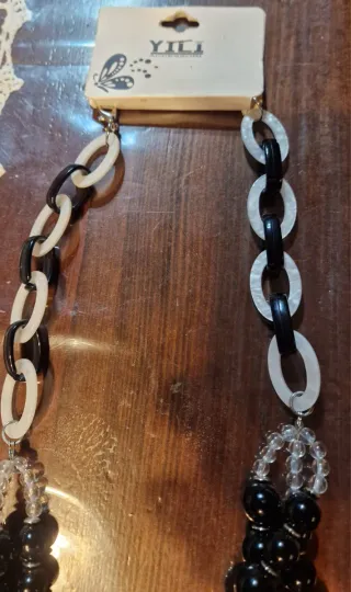 Collana YILI donna nero e bianco