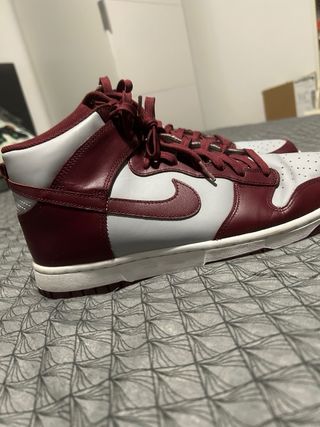 Nike Dunk High Rojas y gris. (originales)