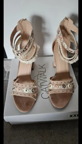 Sandalias Catwalk Talla 42 Beige Multicolor