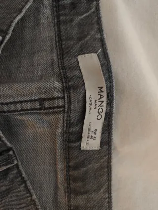 Bermudas vaqueras Mango grises