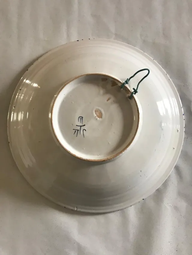 Plato decorativo cerámica pintado a mano