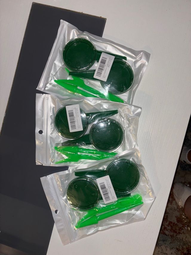 Dispensatori di semi verdi