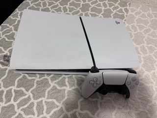 Ps5 1tb + Mando Sony