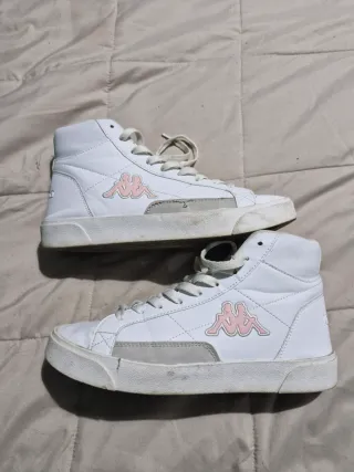 Zapatillas Kappa Blancas y Rosas