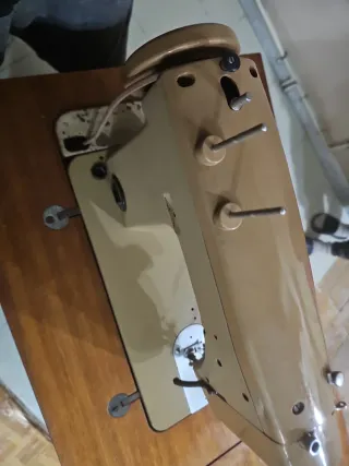 Máquina de coser Singer antigua