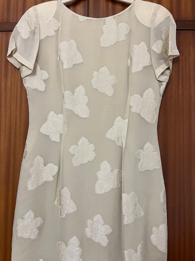 Vestido blanco con flores