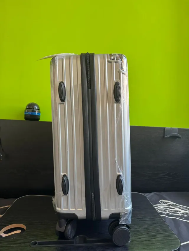 Maleta 57cm 20 Plata Auténtica Nueva