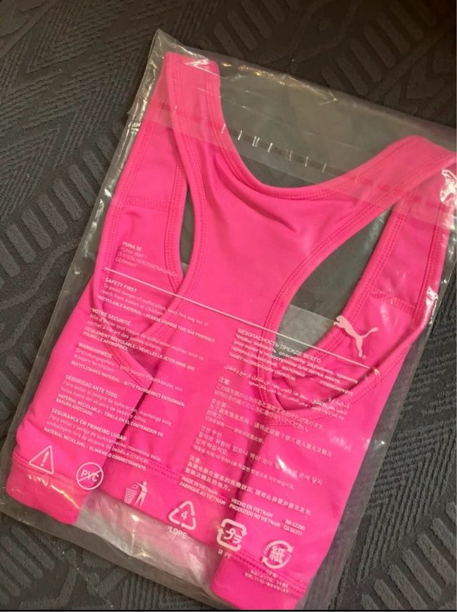 Top deportivo Puma rosa y azul