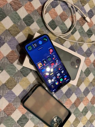 iPhone 13 mini 128GB con custodia, scatola e cavo di ricarica