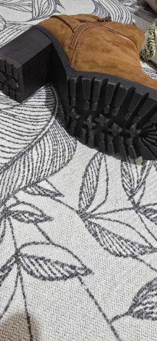 Botines tacón marrón talla 39