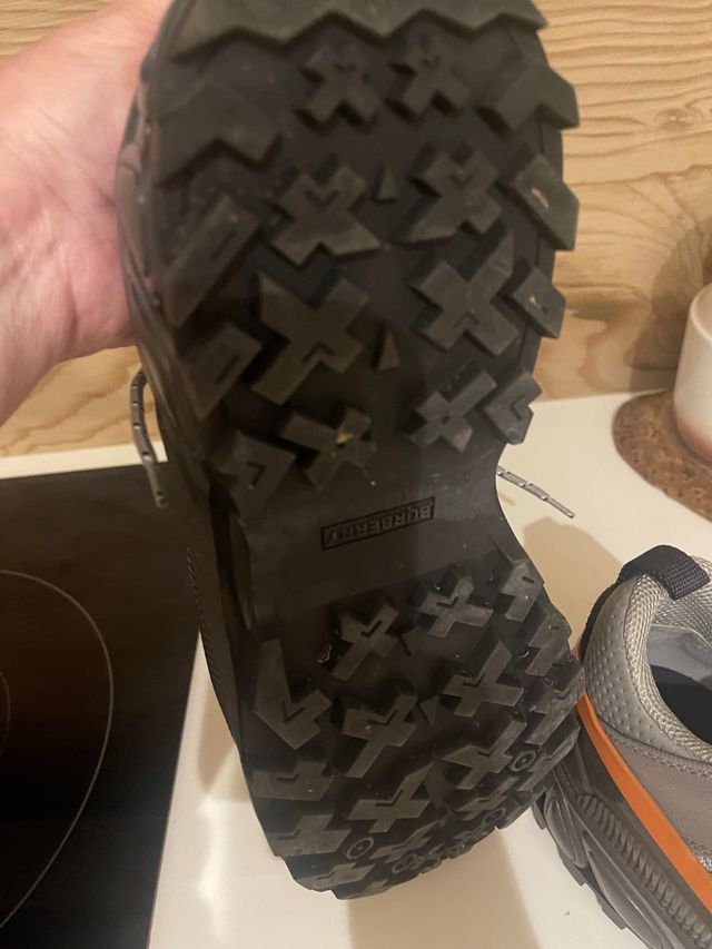 Zapatillas Burberry Grises y Naranjas