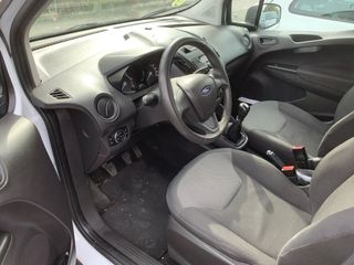 Ford Transit Courier 2016