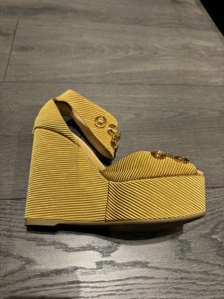 Sandalias Castañer doradas Talla 37