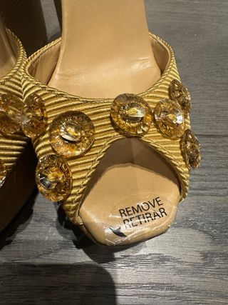 Sandalias Castañer doradas Talla 37