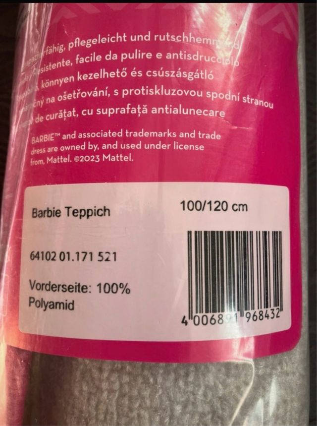 Alfombra Barbie Rosa y Blanca