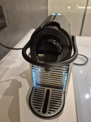 Cafetera Nespresso Krups Pixie Negra