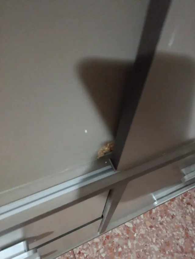 Armario puertas correderas y 4 cajones