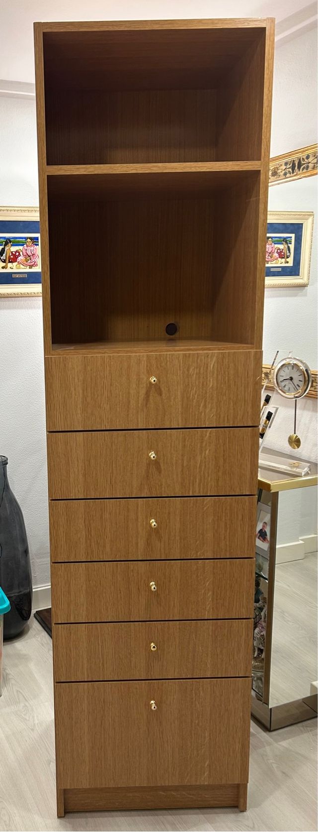 Cajonera de 6 cajones y 2 zonas abiertas