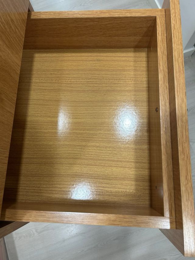 Cajonera de 6 cajones y 2 zonas abiertas