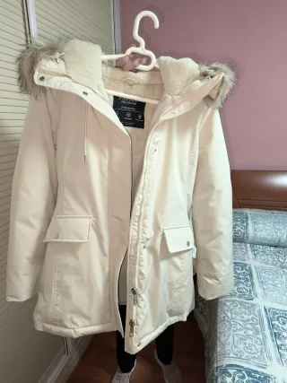 Abrigo blanco crema Stradivarius talla L