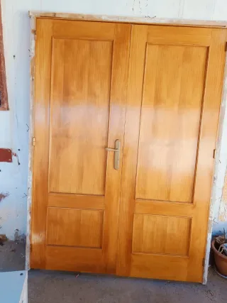 Puerta doble madera pino maciza premarco