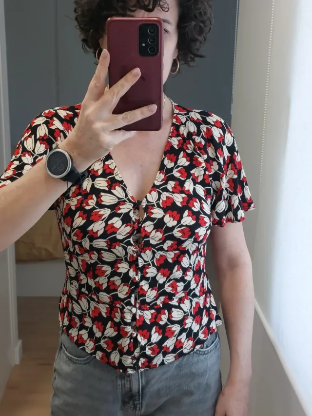 Blusa floral tela fluida Otoño