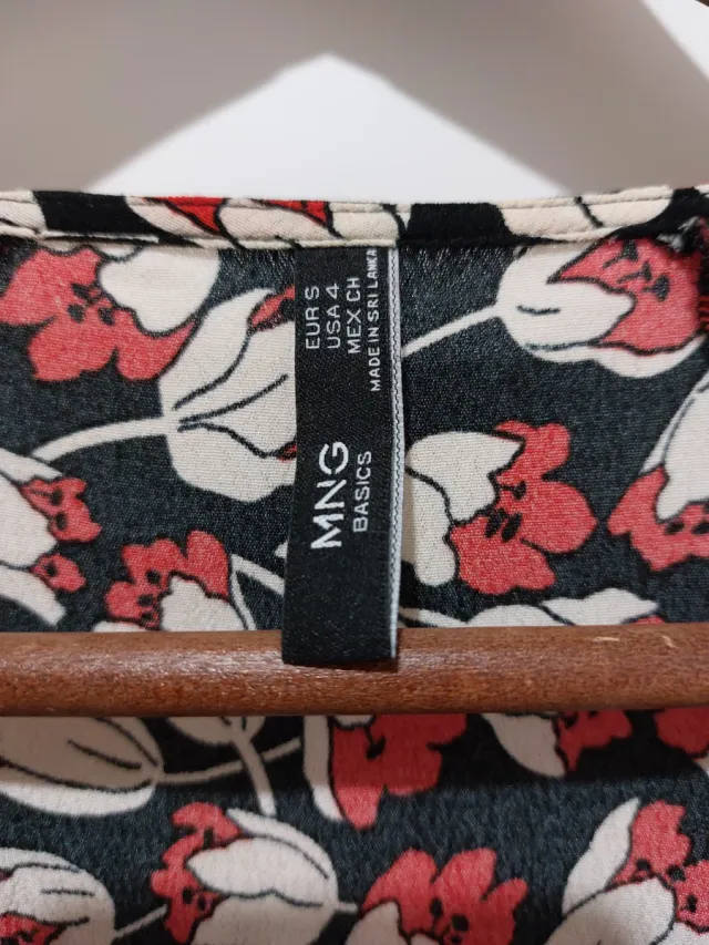 Blusa floral tela fluida Otoño