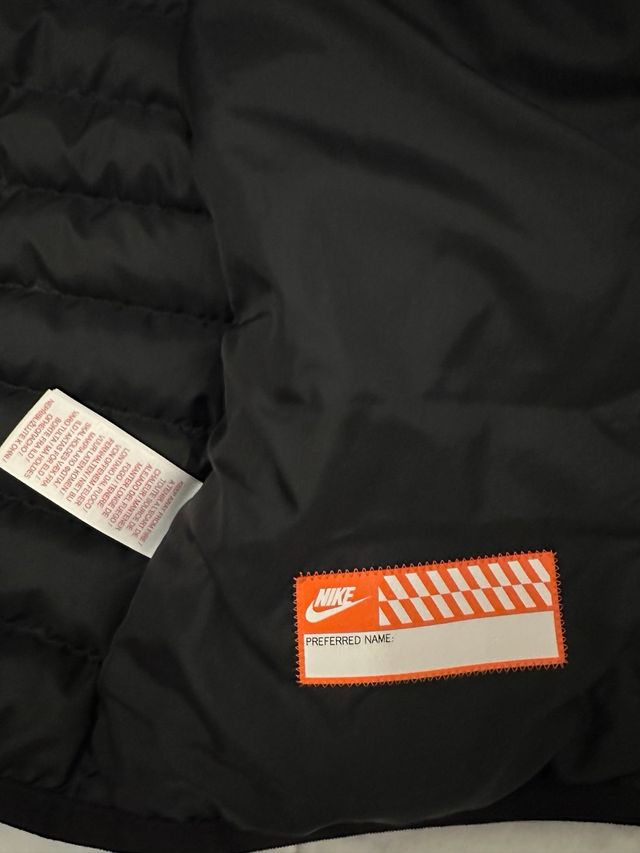 Chaqueta acolchada Nike Sportswear negra