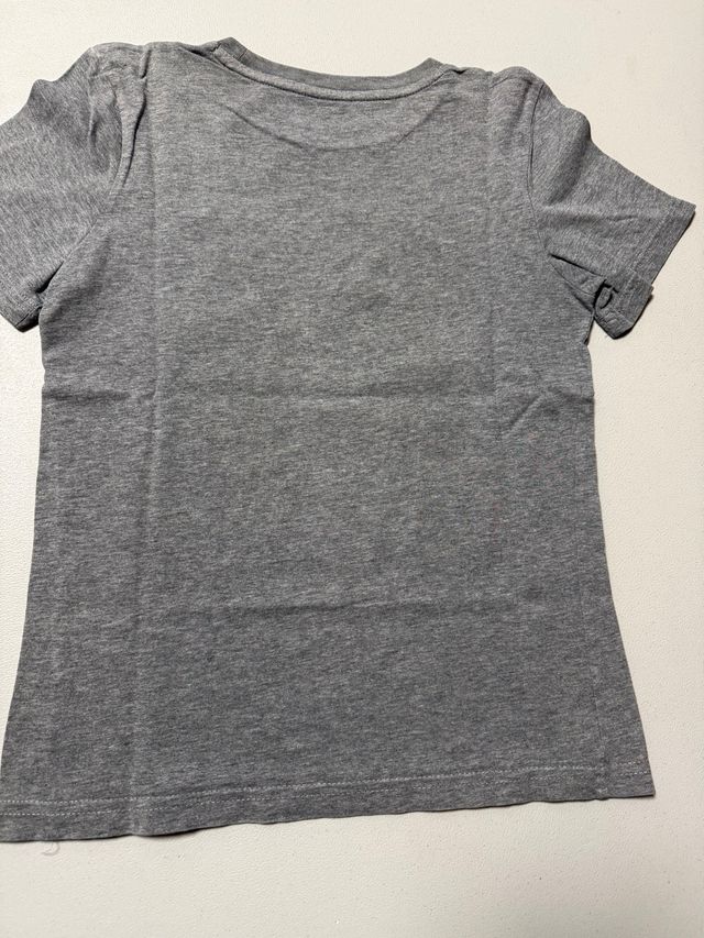 Camiseta Puma Gris Talla 9-10. Talla 140.