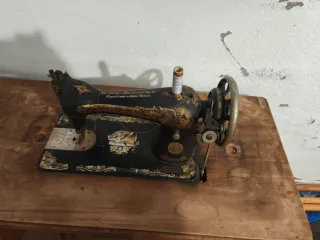 Máquina de coser Singer antigua