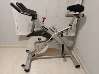 Bicicleta Spinning BH poco uso