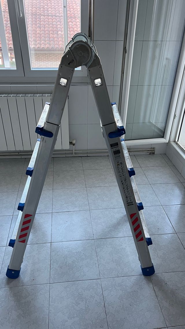 Escalera aluminio 3 posiciones