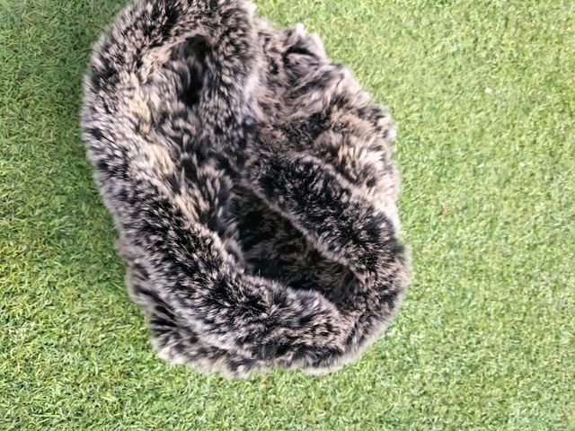 Gorro de piel de zorro auténtica