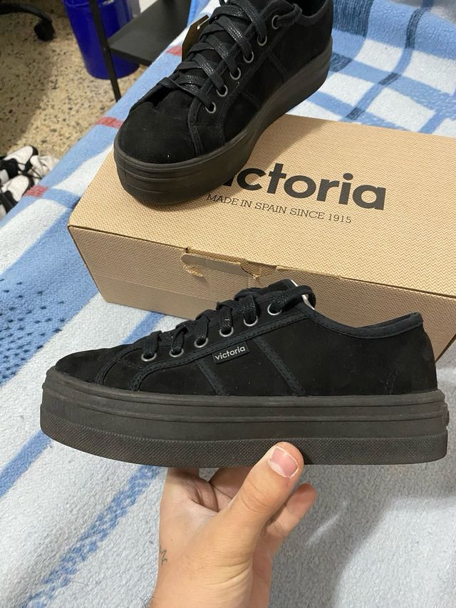 Victoria Zapatillas Negras
