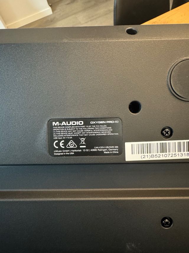 Controlador MIDI M-Audio Oxygen Pro 49