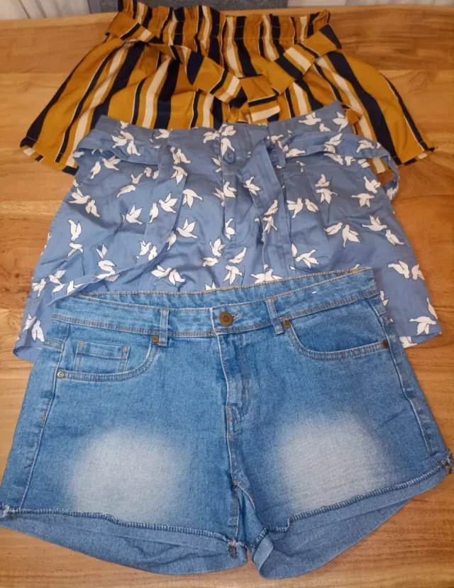Lote 3 pantalones cortos talla L