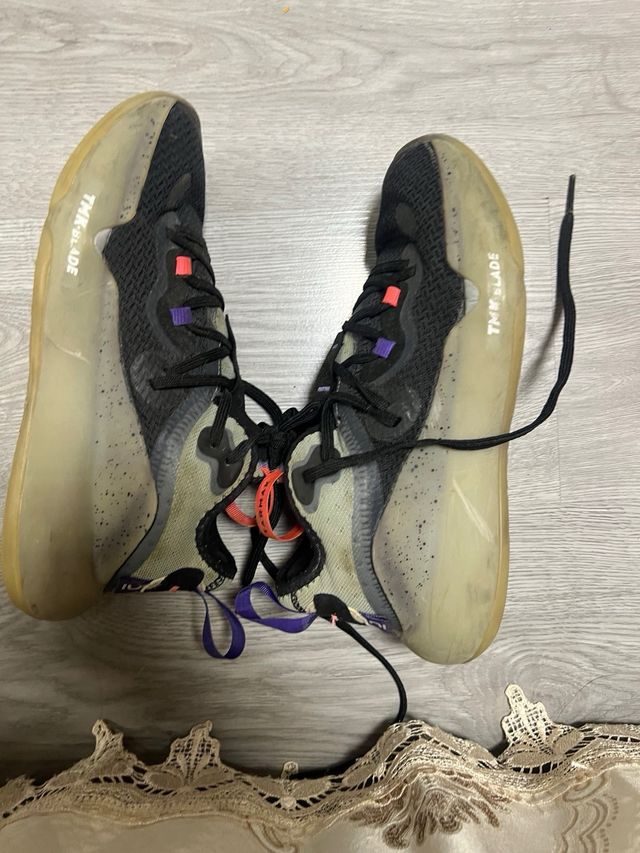 Zapatilla Baloncesto TMK-BLADE Beige/Morado