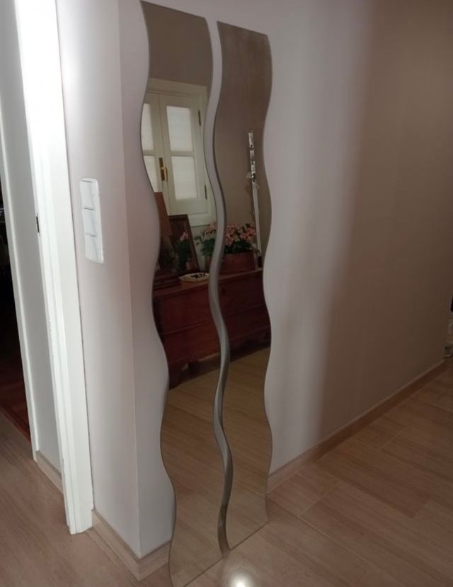 Espejo ondulado KRABB de IKEA