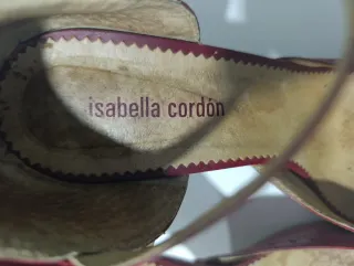 Sandalias Isabella Cordón Piel con pulsera y tacón
