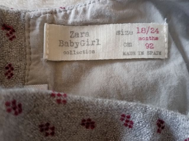 Vestido Zara Baby gris estampado granate