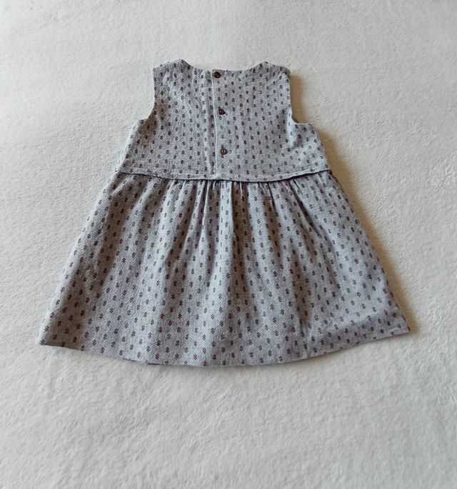 Vestido Zara Baby gris estampado granate