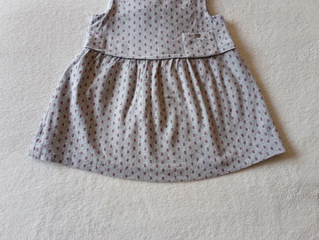 Vestido Zara Baby gris estampado granate