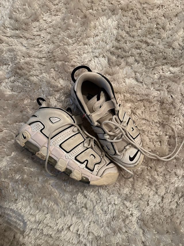 Nike Air More Uptempo Blancas