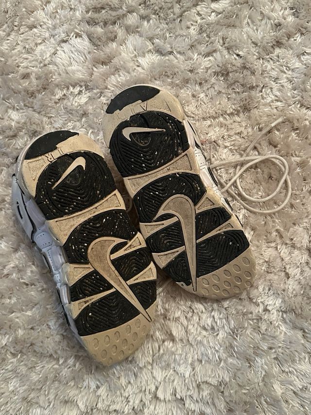 Nike Air More Uptempo Blancas