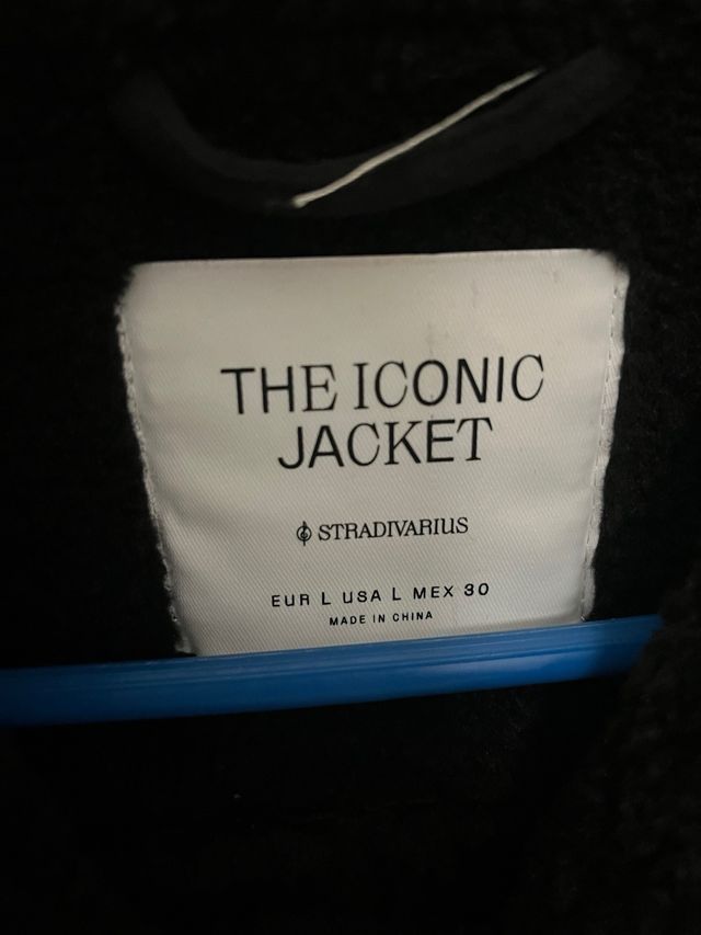 Abrigo Negro Piel Sintética y Pelo