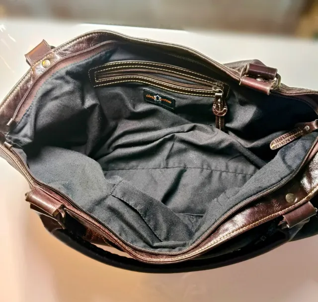 Bolso de piel marrón