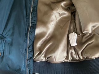 Cazadora bomber Bershka verde