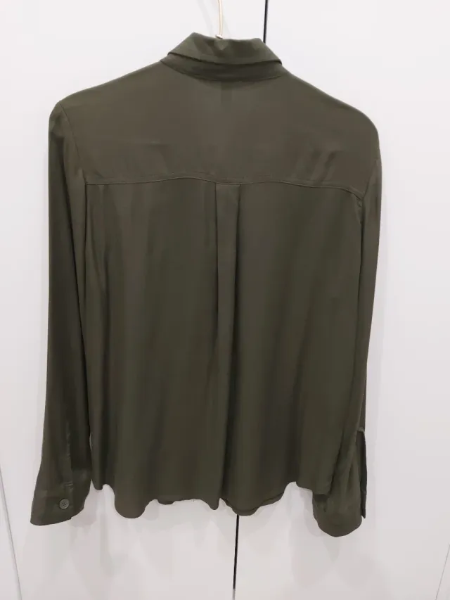 Camisa H&M manga larga verde militar