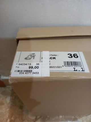 Zapatos de tacón negros