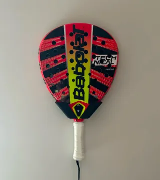 Soporte para pala de pádel